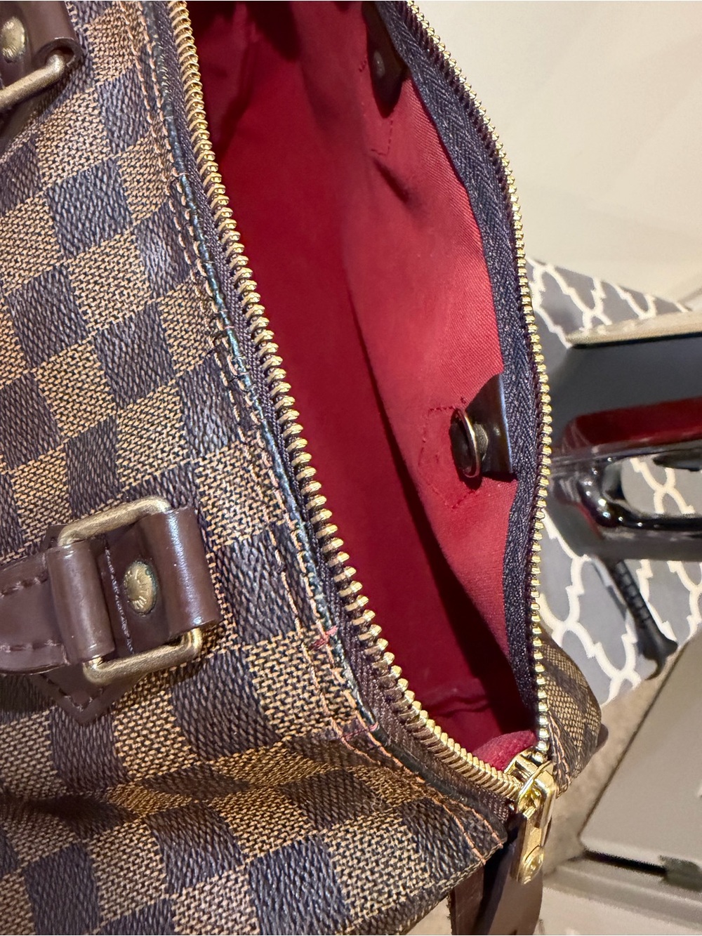 Authentic Louis Vuitton Brown Damier Ebene Speedy 30 Fair Condition - Picture 16 of 17